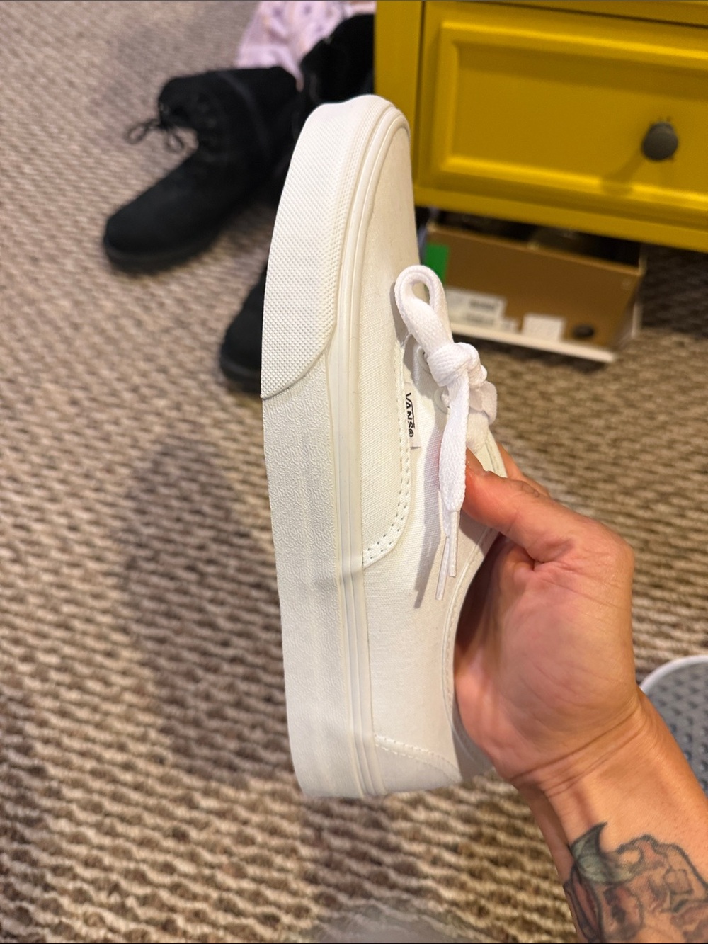 Vans White Canvas Low-Top Sneakers - Picture 5 of 7